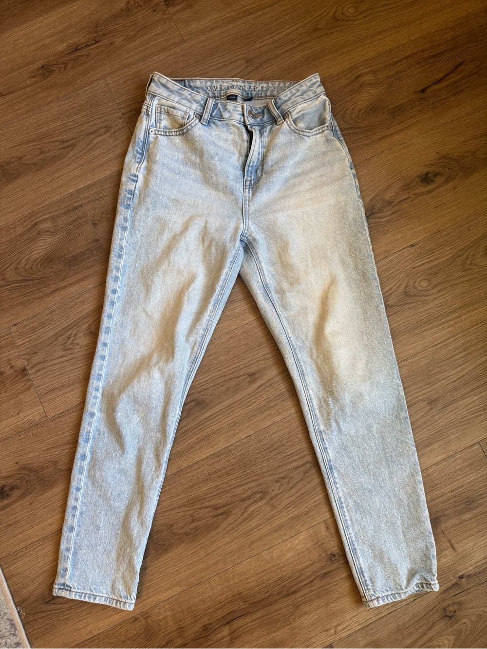 American Eagle Outfitters Light Blue Straight-Leg Mom Jeans